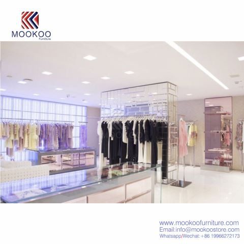 Espositore per vestiti